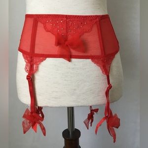 Victoria’s Secret Garter Belt Red Lace XS/S